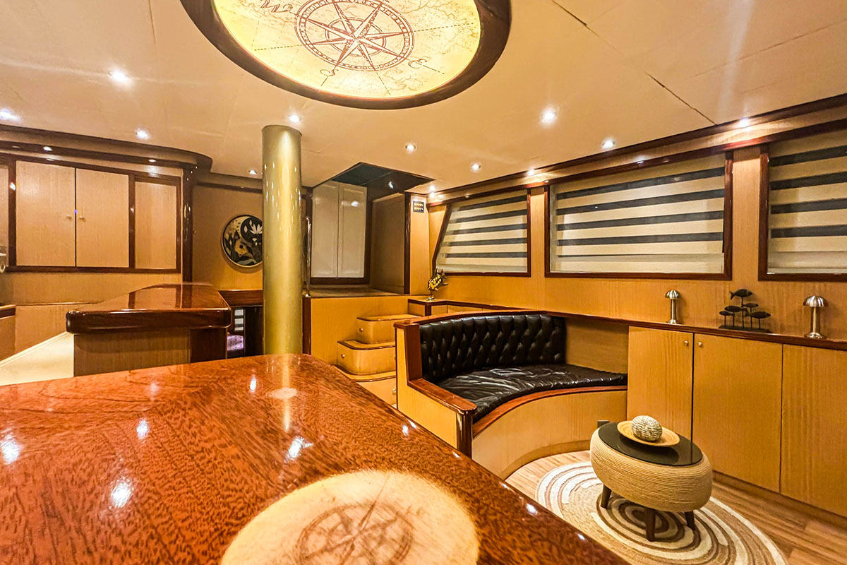 22 Diva Deniz Saloon 1